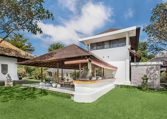 Villa Wantilan Putih Sanur 